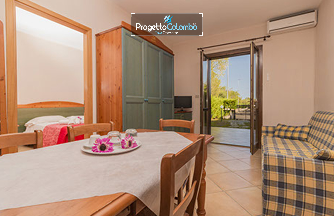 San foca_salento_estate in puglia_villaggio al mare_spiaggia privata_servizio spiaggia_vacanze al mare_progetto_colombo_ viaggi organizzati_tour operator_Espl 04 San Foca weekend nel mare del salento