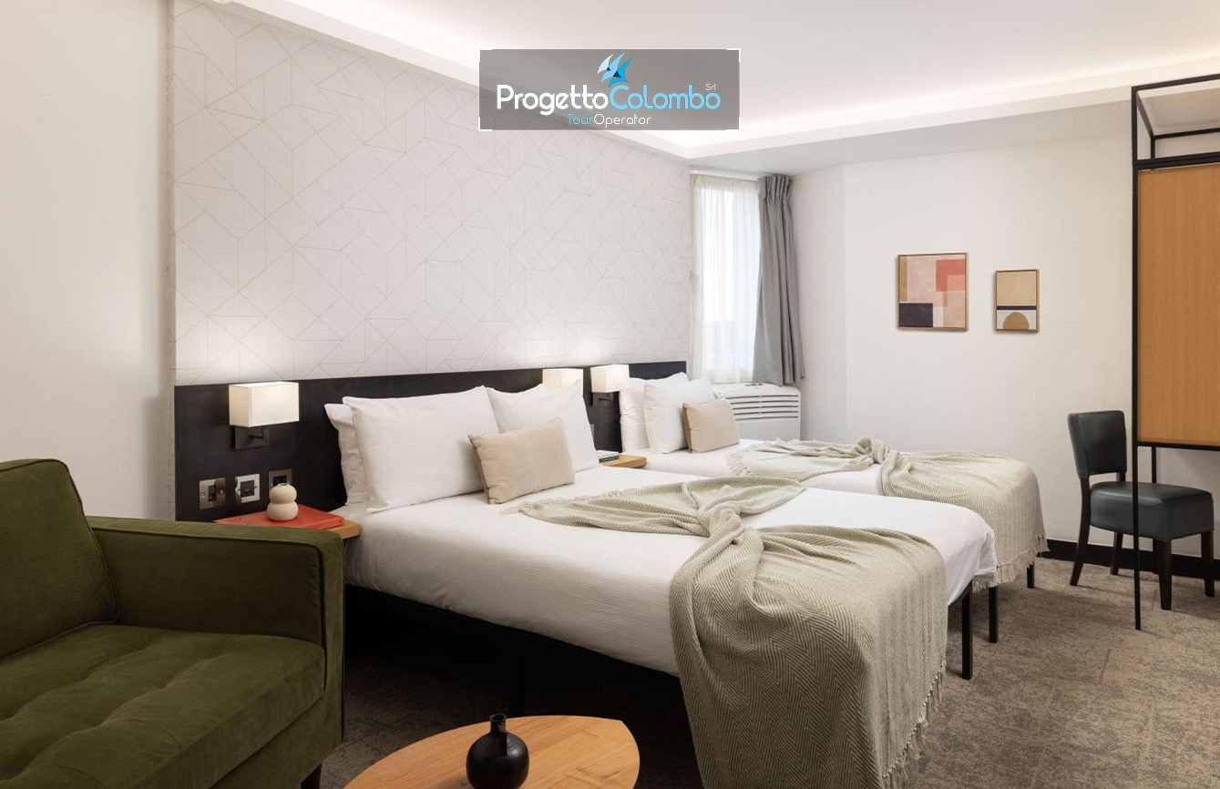 St. Giles Hotel, Londra, Inghilterra, Volo da Bari, Mini Tour, Low Coast, Progetto Colombo Bari, Assistenza in Italiano in loco_1