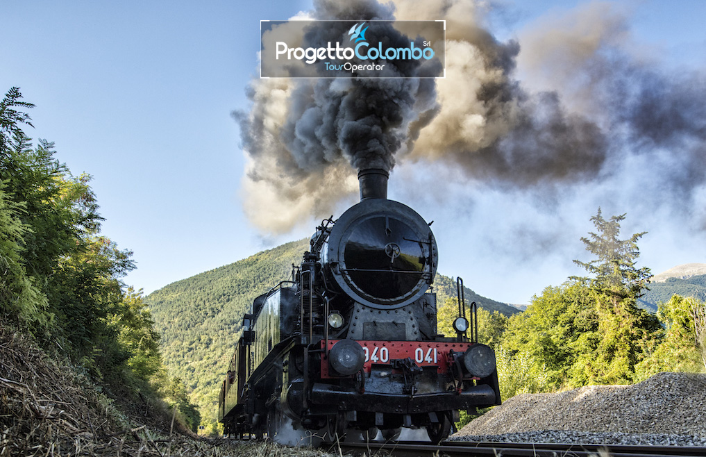 Weekend Neve, Camigliatello Silano, Hotel Sila, Sci. Snowboard, I giganti della Sila, Ciaspolata, escursioni, quad, equitazione, motoslitta Viaggio di Gruppo, Progetto Colombo, Tour operator, Treno_1