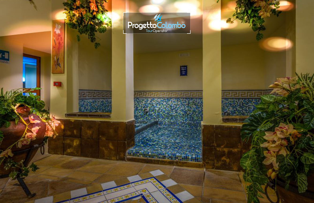 Sicilia, Viaggio in Bus Gt, Viaggio di Gruppo, Progetto Colombo, Tour operator, Taormina, Alcantara, Etna, Siracusa, Isole Eolie_Spa 3 "Tour Sicilia: Hotel 4 stelle a Taormina, escursione Etna, Gole Alcantara, Siracusa e Isole Eolie organizzazione Progetto Colombo Viaggi Bari."