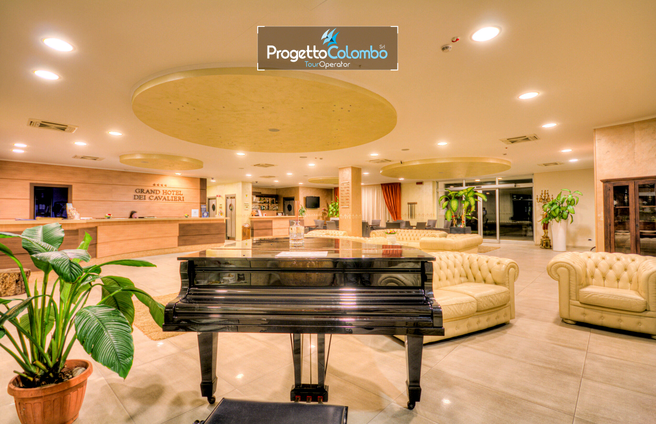 Grand Hotel dei Cavalieri 4 stelle, Puglia, Salento, Campomarino, Viaggio di Gruppo, Progetto Colombo, Tour operator, Spiaggia di sabbia fine, pensione completa_Hall 2