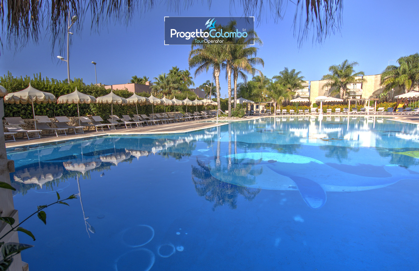 Grand Hotel dei Cavalieri 4 stelle, Puglia, Salento, Campomarino, Viaggio di Gruppo, Progetto Colombo, Tour operator, Spiaggia di sabbia fine, pensione completa_Piscina 3
